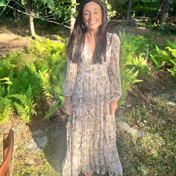 Meet your Posher, Rae - Picture 4 of 5